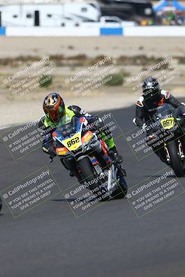 media/Oct-12-2025-CRA (Sun) [[e621380112]]/Races/Race 8/